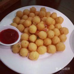 娱乐吃瓜小土豆,吃瓜小土豆的趣味观察