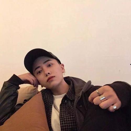 娱乐吃瓜的头像男生霸气,霸气侧漏！揭秘娱乐吃瓜界男生头像的潮流风尚