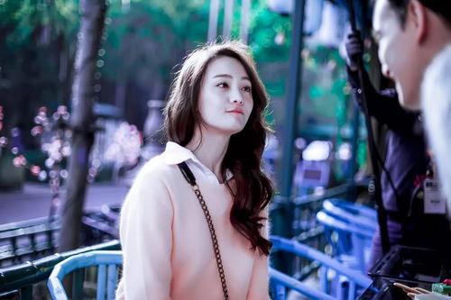 娱乐吃瓜美女背景,美女背后的故事与传奇
