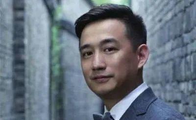 娱乐君吃瓜黄磊是谁啊,娱乐圈的多面手与争议焦点